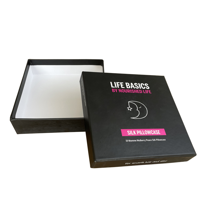 Rigid cardboard lid and base packaging box