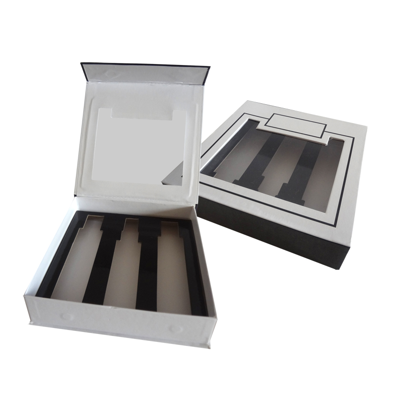 Magnetic Skincare Packaging Box with insert