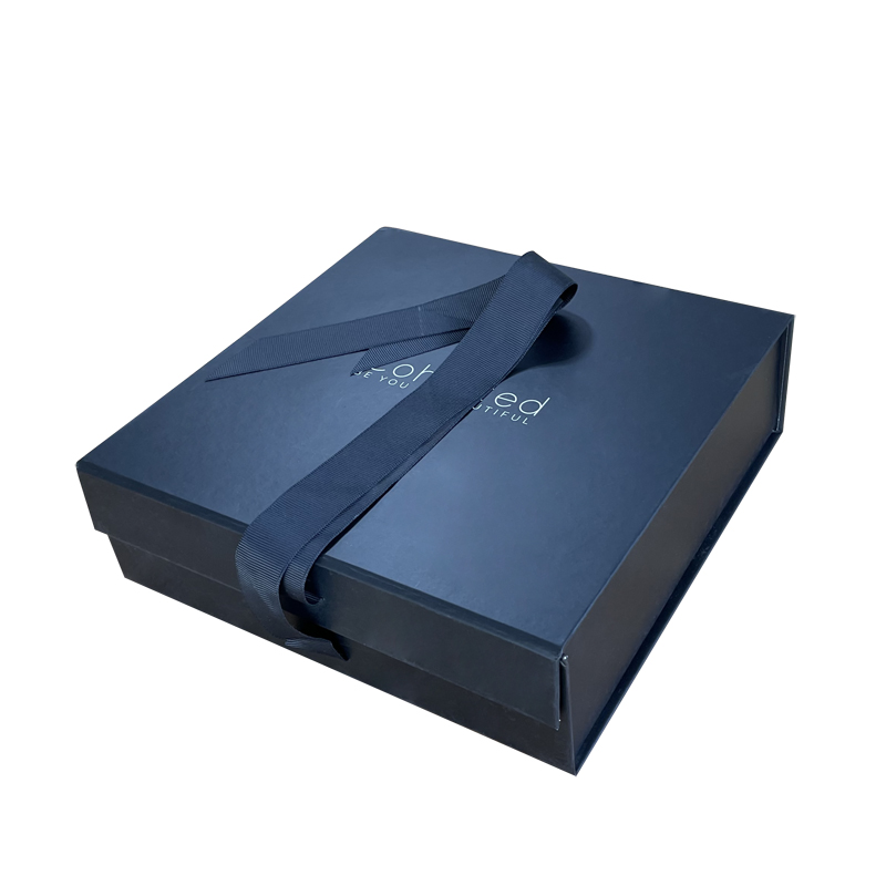 Magnetic folding cosmetic gift box